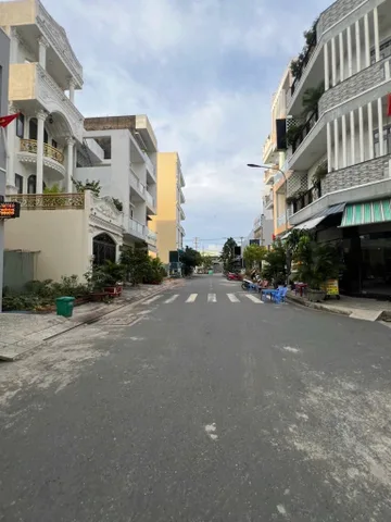 Bán nhà 5 Tầng , Hẻm ôtô 10m , DT: 78m² ngang 4m giá 8.25 tỷ Phường Bình Tân