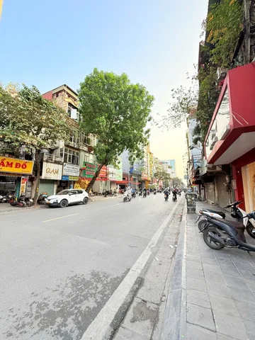 Bán nhà Tầng 1 Mặt phố Bạch Mai 53m² ngang 4.5m giá 18 tỷ Phường Bạch Mai