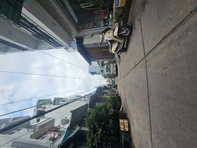 Bán nhà 2 Tầng - Hẻm ôtô 6m Thông, DT: 58m² ngang 4m giá 4.65 tỷ Phường Bình Tân