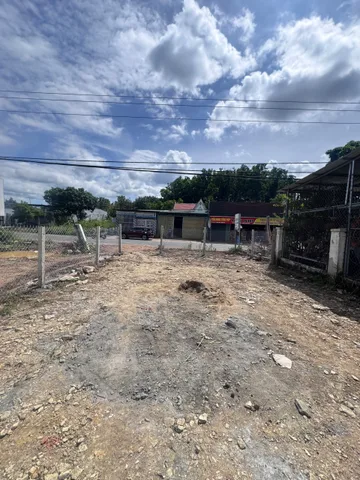Bán đất 613.3m² ngang 7.5m giá 2.3 tỷ Xã Hòa Phú