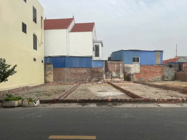 11/12/2025.Bán đất 66.6m² ngang 4,5m . đường nhựa 7m. giá 2.35 tỷ . Kiền Bái. liên hệ 0362558882