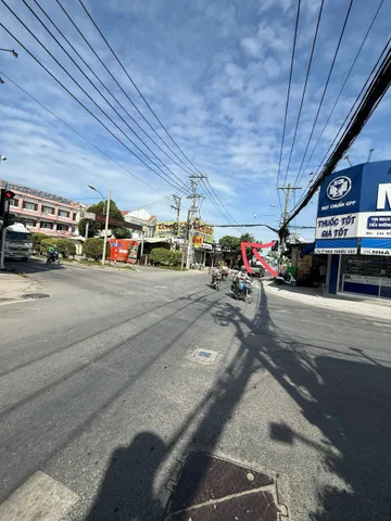 Bán nhà 111m² ngang 4m giá 5.95 tỷ Xã Hóc Môn