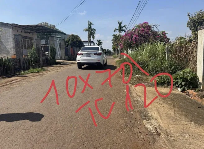 Bán đất 693m² ngang 10m giá 1.9 tỷ tại Xã Hòa Khánh Thành phố Buôn Ma Thuột