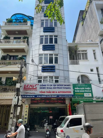 Cho thuê văn phòng tầng 2 - khép kín - Hoàng Văn Thái - Hà Nội