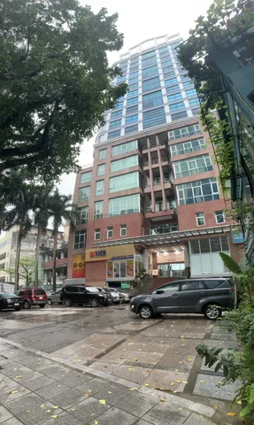 BÁN TÒA NHÀ MẶT PHỐ ĐỘI CẤN. 1750M2 XÂY 21 TẦNG. THANG MÁY.