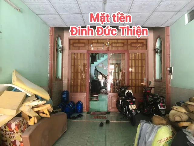 CẦN BÁN 235M2 NHÀ 2,5 TẤM MT ĐƯỜNG ĐINH ĐỨC THIỆN KINH DOANH BUÔN BÁN THOẢI MÁY