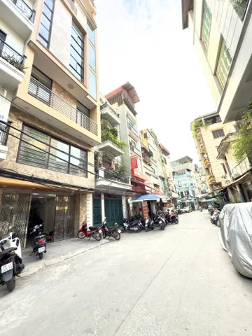 CẦN BÁN GẤP TÒA NHÀ ĐƯỜNG TRƯỜNG CHINH. 120M2 XÂY 9 TẦNG. THANG MÁY.