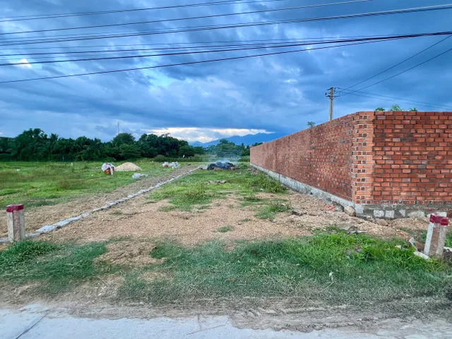 0938113403 Bán đất 182.9m² giá 560 triệu Phường Hòa Thắng Z208