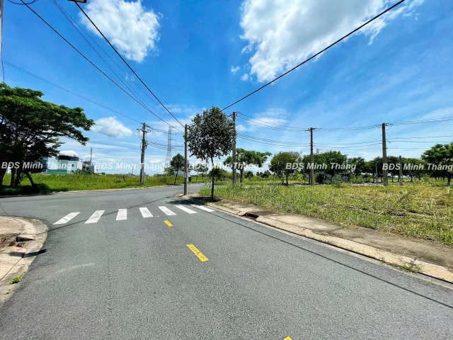 Bán đất khu Saigon Village, gần Đường 826C, 73m², giá 2.1 tỷ, Xã Cần Giuộc