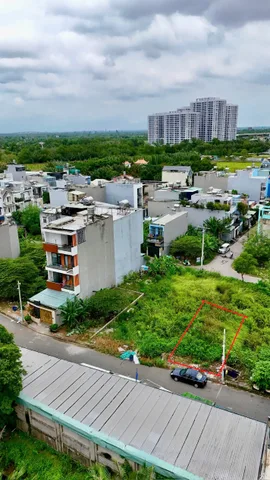 Bán lô đất đẹp Hẻm 47 đường Trường Lưu 
Sau chợ Long trường * 6.6 x16