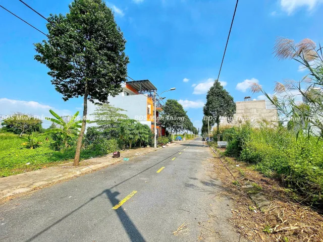 Bán đất đường số 8, gần công viên, 80m², giá 2.12 tỷ, KDC Sài Gòn Village