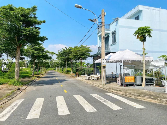 Bán đất góc 2 MT đường 17m, Sài Gòn Village, 160m² ngang 10.5m, giá 4.8 tỷ, Xã Cần Giuộc