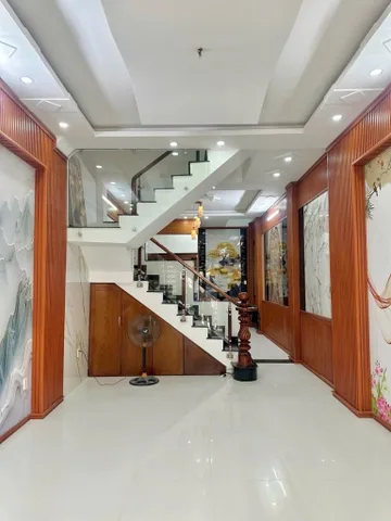 Bán nhà 3 Tầng, Hẻm ôtô, DT: 56m² ngang 4m giá 6.15 tỷ Phường Bình Tân