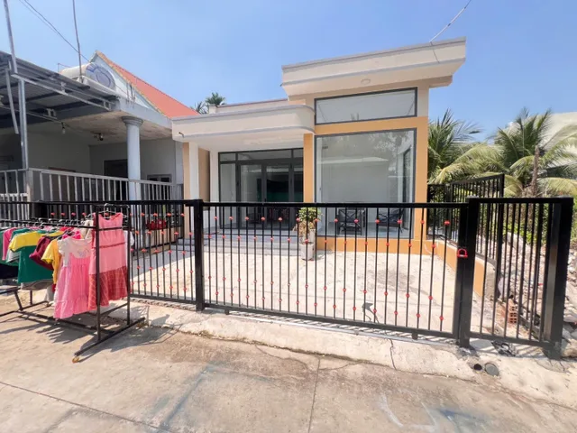 Rẻ Nhà cấp 4 xây mới đẹp Hiệp Thành cũ (phường Phú Lợi-TP.HCM) ngang 7,5m đường oto sau Giáo Xứ Chánh Thiện