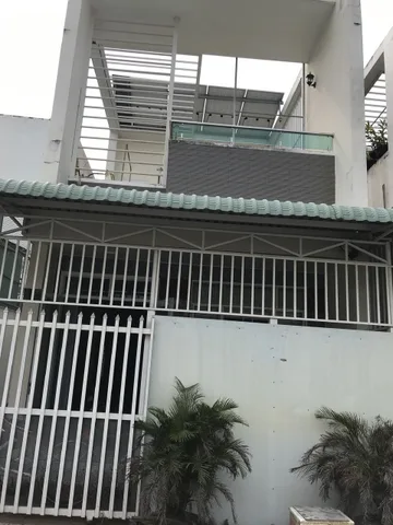 Bán nhà 1 trệt 1 lầu đầy đủ nội thất xã Bình Phú. Có sẵn chủ quyền