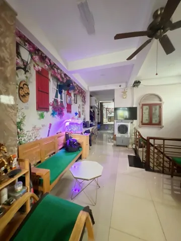 Bán nhà Phan anh. xe 16 chổ vào nhà có 15 phòng dòng tiền 30tr,chủ ở4 DT 6x23 chỉ 8 tỷ 4 còn Thương Lượng