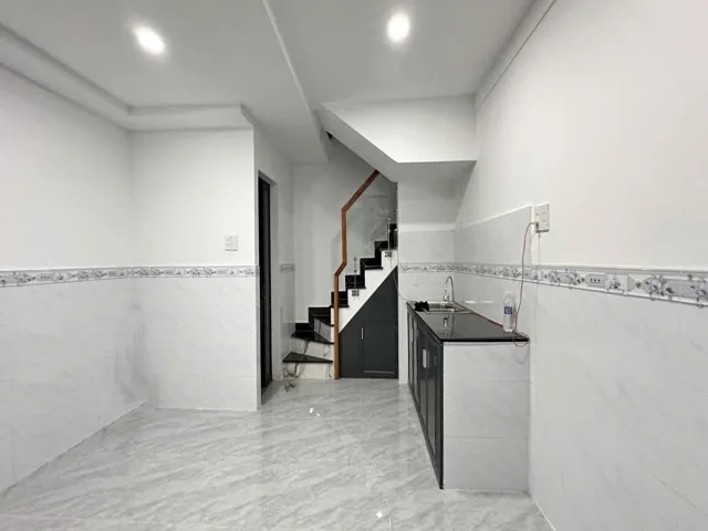 O1738 💖 Nhà 3 tầng Ấp Đông 1-2 Hóc Môn, Vuông, 4x5m, 9xx tr