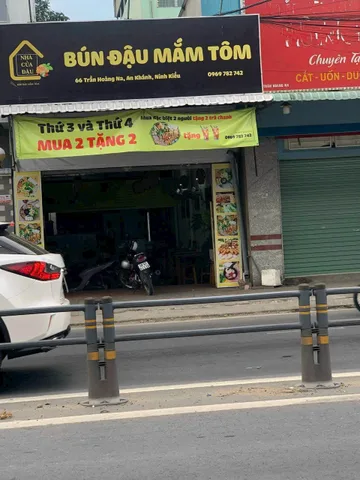 Bán Nhà Mặt Tiền Trần Hoàng Na