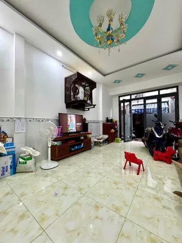Bán Nhà 3 Tầng Mới Đẹp 44.8m² (3.2x14m) - Chỉ 4.08 Tỷ - Đường Chiến Lược, Bình Tân.