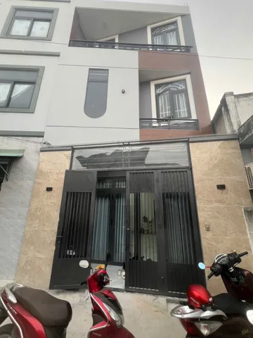 Bán gấp nhà 1 trệt 2 tầng 4pn 3wc hẻm 417 ra đường Nguyễn Thị Định 100m dt đất 56m² ngang 5,5m giá chỉ 6,7 tỷ Phường Cát Lái