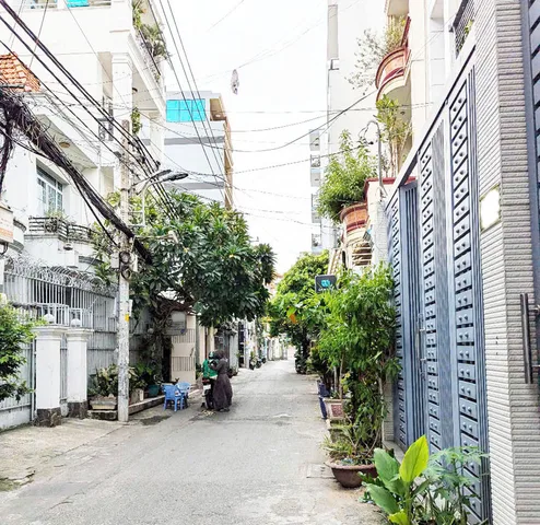 Nhà 4 tầng, Hẻm Xe Tải, Lạc Long Quân, Tân Hòa, 4.7x17m, 87m2, hơn 16 tỷ TL
