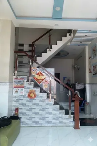 Nhà đẹp Tên Lửa-xe hơi đỗ tại nhà,DT52m2,nhỉnh 5 tỷ.