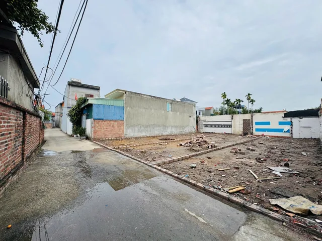 17/12/2025.Bán đất 50m2m² ngang 4,3m giá 1.62 tỷ Thủy Đường. liên hệ 0362558882