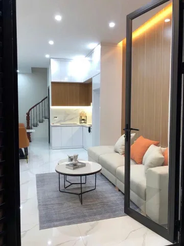 Nhà Vân Canh gần phố Trịnh Văn Bô 33M2 * 5 Tầng, 3 ngủ, ô tô đỗ gần giá 5.3 tỷ