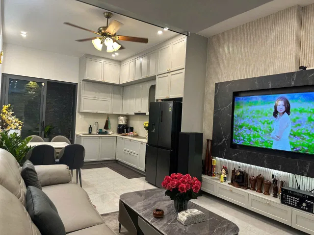 Nhà Lầu Đẹp MT KD Hoàng Diệu - Phố Cũ BMT 4x20