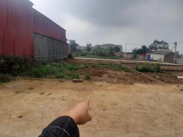 Bán 80 m Tại Cộng Hoà Phù Linh  ô tô ngủ Trong đất