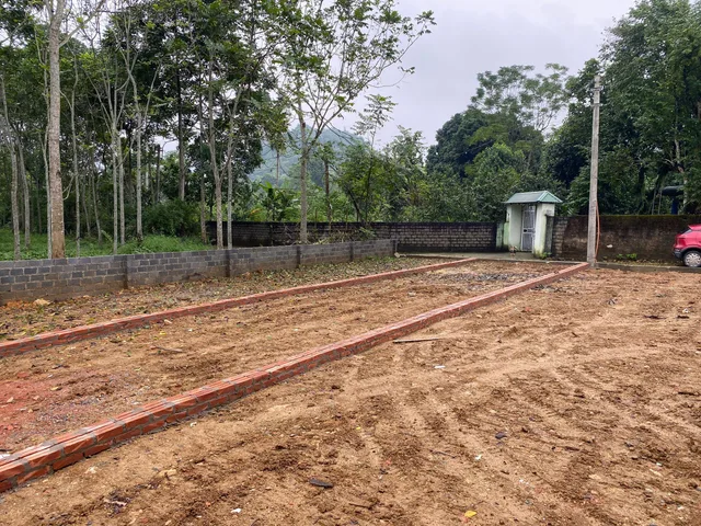 Bạn đang cần tìm 1 lô đất nhỏ xinh gần chợ, trường học đùng bỏ qua lô này nhé