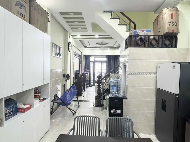 BÁN NHÀ GẦN KHU TÊN LỬA 60M2 4 TẦNG 4X15 XE HƠI ĐỖ 6.X TỶ BÌNH TRỊ ĐÔNG B BÌNH TÂN