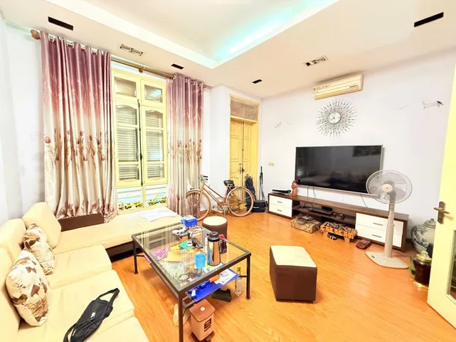 Khu Phố VIP! Mạc Thái Tổ,Oto TRánh,Vỉa hè,Kinh Doanh,DT:60/65T2m2 x 4Tầng,MT:5m,Giá: 33.9 tỷ Cầu Giấy