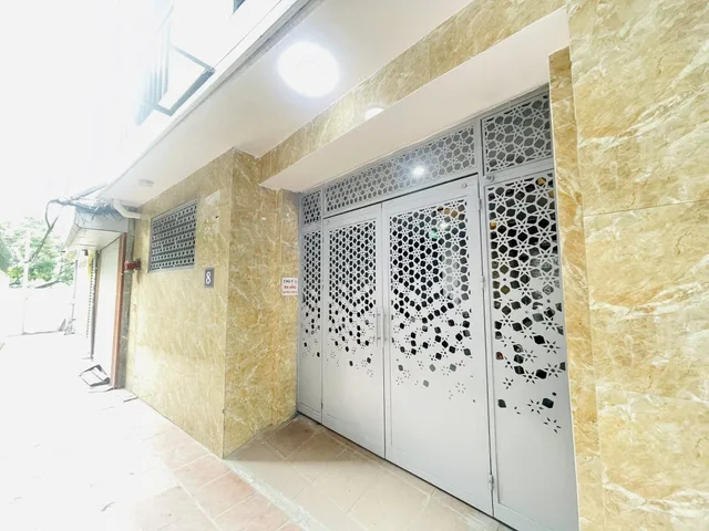 BÁN TÒA NHÀ CCMN ĐƯỜNG TRIỀU KHÚC. 110M2 - 8 TẦNG. THANG MÁY. 36 CĂN HỘ.