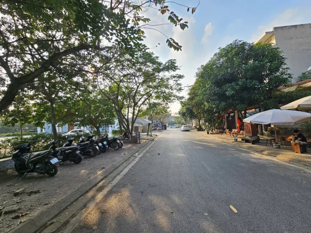Bán 271m đất biệt thự nhìn vườn hoa và nhà văn hoá. Mặt đường tạ quang bửu. Phường kinh bắc tỉnh bắc ninh