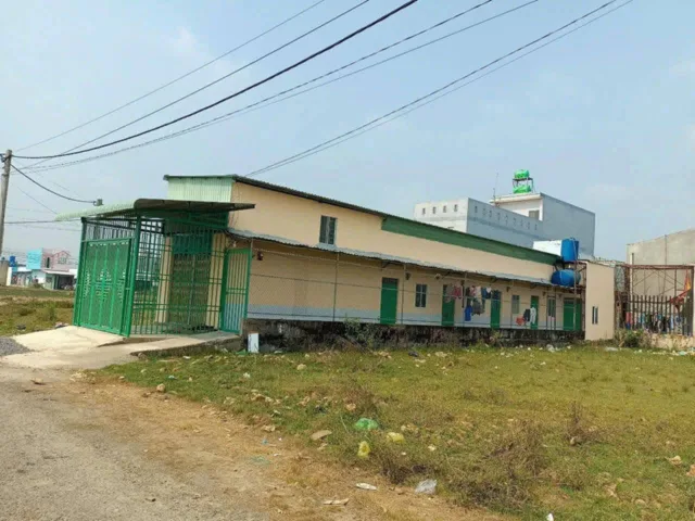 Cần bán đất nền xây nhà ở, dân đông 230trieu