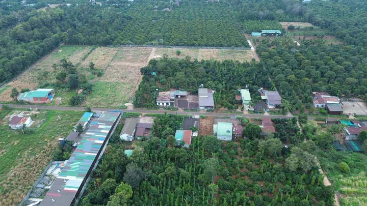 Bán đất thôn 3 Cư Suê 150.9m² có sẵn 145m² thổ cư ngang 5m giá 675 triệu tại Xã Quảng Phú
