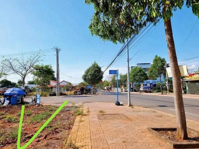 Bán lô góc đường Hl2 .xã Hòa long siu đẹp  : 25 ×13
