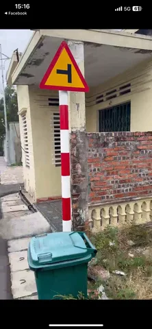 Bán 65 m lô góc mặt đường nhựa Tân Dương có sẵn nhà cấp 4. L/h :076.231.9990 e Thúy