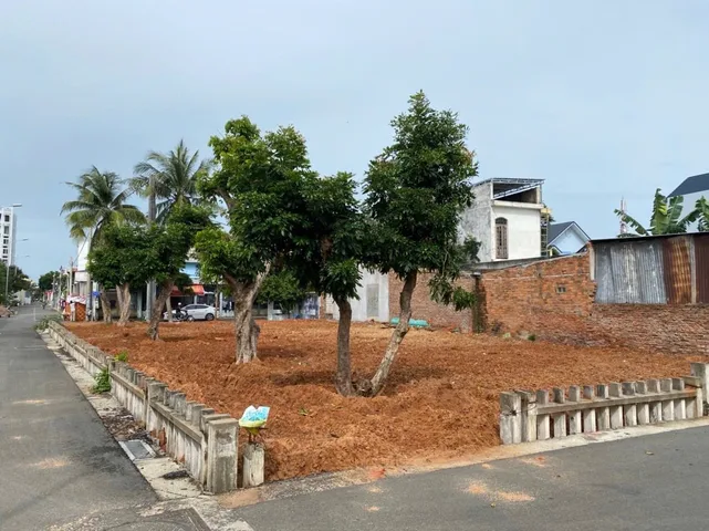 BÁN ĐẤT GÓC 3 MẶT TIỀN – VỊ TRÍ ĐẸP ĐỐI DIỆN CÔNG VIÊN HOA BAN – PHƯỜNG PHÚ THUỶ