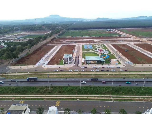 Đất nền biệt thự giá 16tr/m2 tại ngã tư Dầu Giây 2 mặt tiền đường Quốc lộ 1A và QL 20