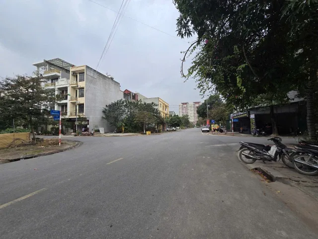 Bán đất mặt hoàng văn thụ phường kinh bắc TP Bắc Ninh 81m2 mặt 4.5m giá 9,25 tỷ