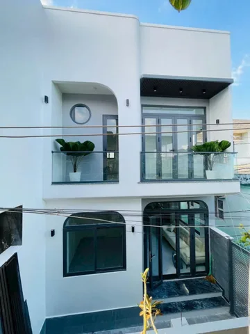 Nhà mới xây 1 lầu 1 trệt 2.79 tỷ/1 lầu 1 trệt sát chợ Tân Vạn