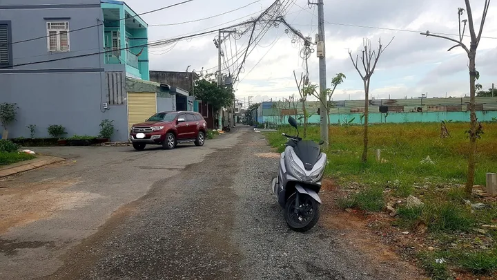 Bán đất 100m² thổ cư 5x22m giá 3.65 tỷ Xã Bà Điểm gần Phan Văn Hớn chợ Xuân Thới Thượng