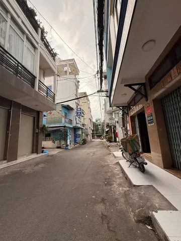 Bán nhà 34m² ngang 3,4m giá 7.6 tỷ Phường Minh Phụng