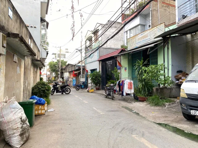 6.9ty Ngang 4.5 dài 12m Xây 3 Tầng. Ngay hẻm xe hơi Âu Cơ - Đại Học Văn Hiến, Gần Khu Bàu Cát - Đồng Đen