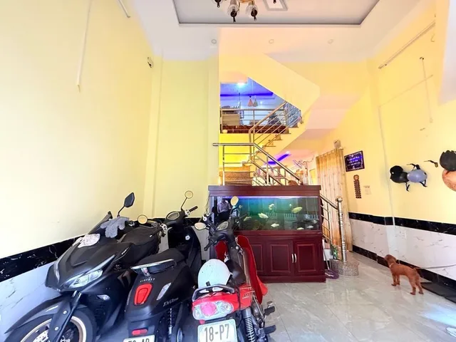 Chủ gấp bán , nhà sổ riêng, 4 tầng