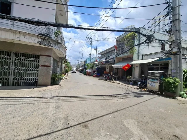 NHÀ MẶT TIỀN HẺM XE TẢI TRÁNH 172 AN DƯƠNG VƯƠNG, P. 16, QUẬN 8, 70M2, SÁT Q.6, 5,45T