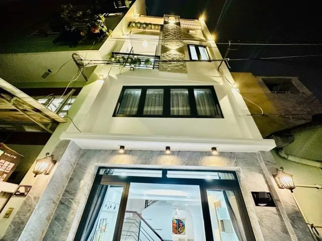 Nhà phố thiết kế Châu Âu đường Võ Văn Tần - Phường 6 - Quận 3 - Giáp Quận 1.