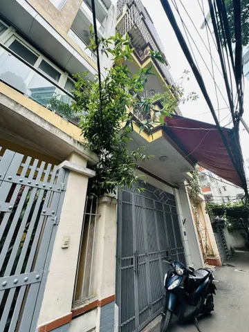 BÁN NHÀ MẶT NGÕ ĐƯỜNG CÙ CHÍNH LAN. 90M2 - 5 TẦNG. 9 PHÒNG.